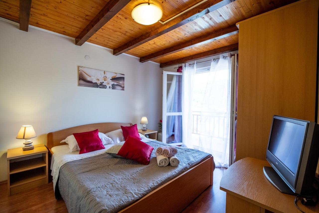 Apartment Maja'S Style فيلا لوكا المظهر الخارجي الصورة
